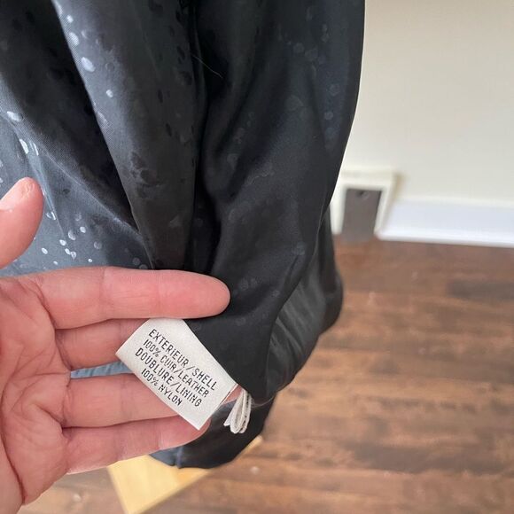 Vintage leather coat for women || oversized leather bomber jacket - Picture 13 of 13